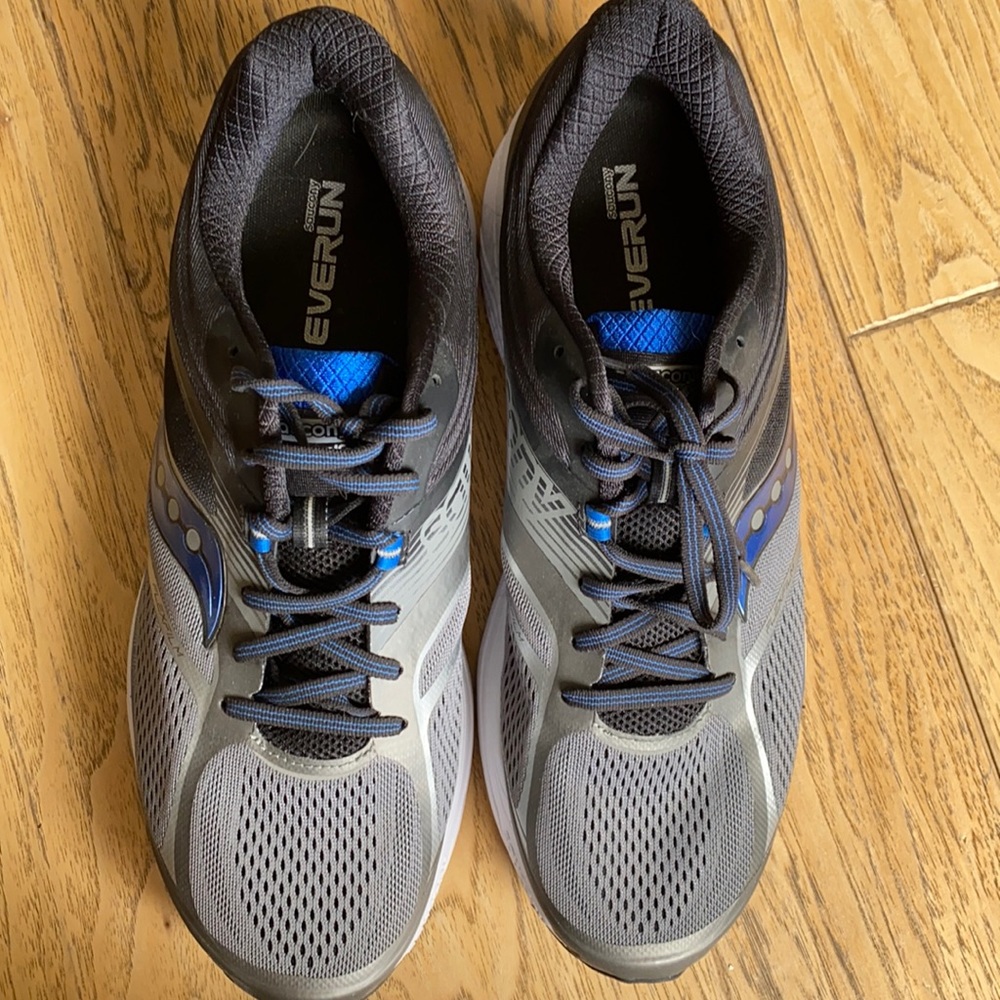 Men’s Saucony Running Shoes. NWOB.  Size 13.